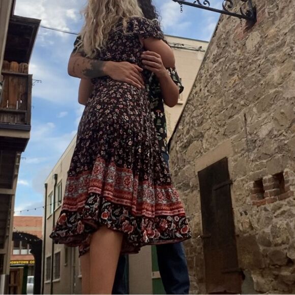 Cottagecore Staring black and pink floral midi dress - Picture 6 of 15